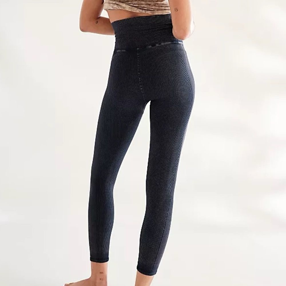 Free People FP Movement Happiness Runs Leggings Navy Size M/L